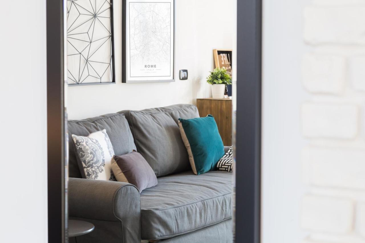 Bmga L Glam Industrial 3-Bed Apartment In Termini Рим Екстер'єр фото