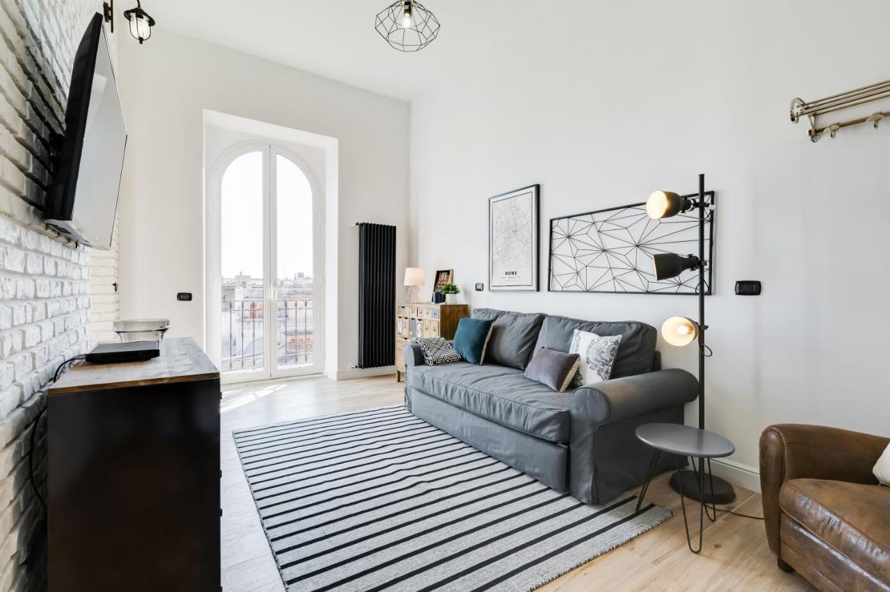 Bmga L Glam Industrial 3-Bed Apartment In Termini Рим Екстер'єр фото