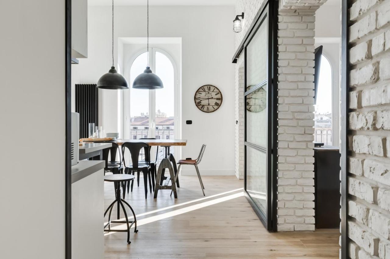 Bmga L Glam Industrial 3-Bed Apartment In Termini Рим Екстер'єр фото