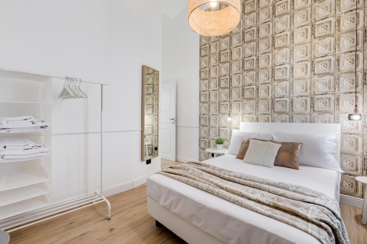 Bmga L Glam Industrial 3-Bed Apartment In Termini Рим Екстер'єр фото