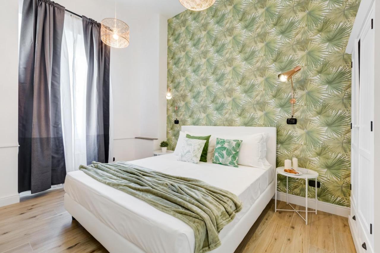 Bmga L Glam Industrial 3-Bed Apartment In Termini Рим Екстер'єр фото