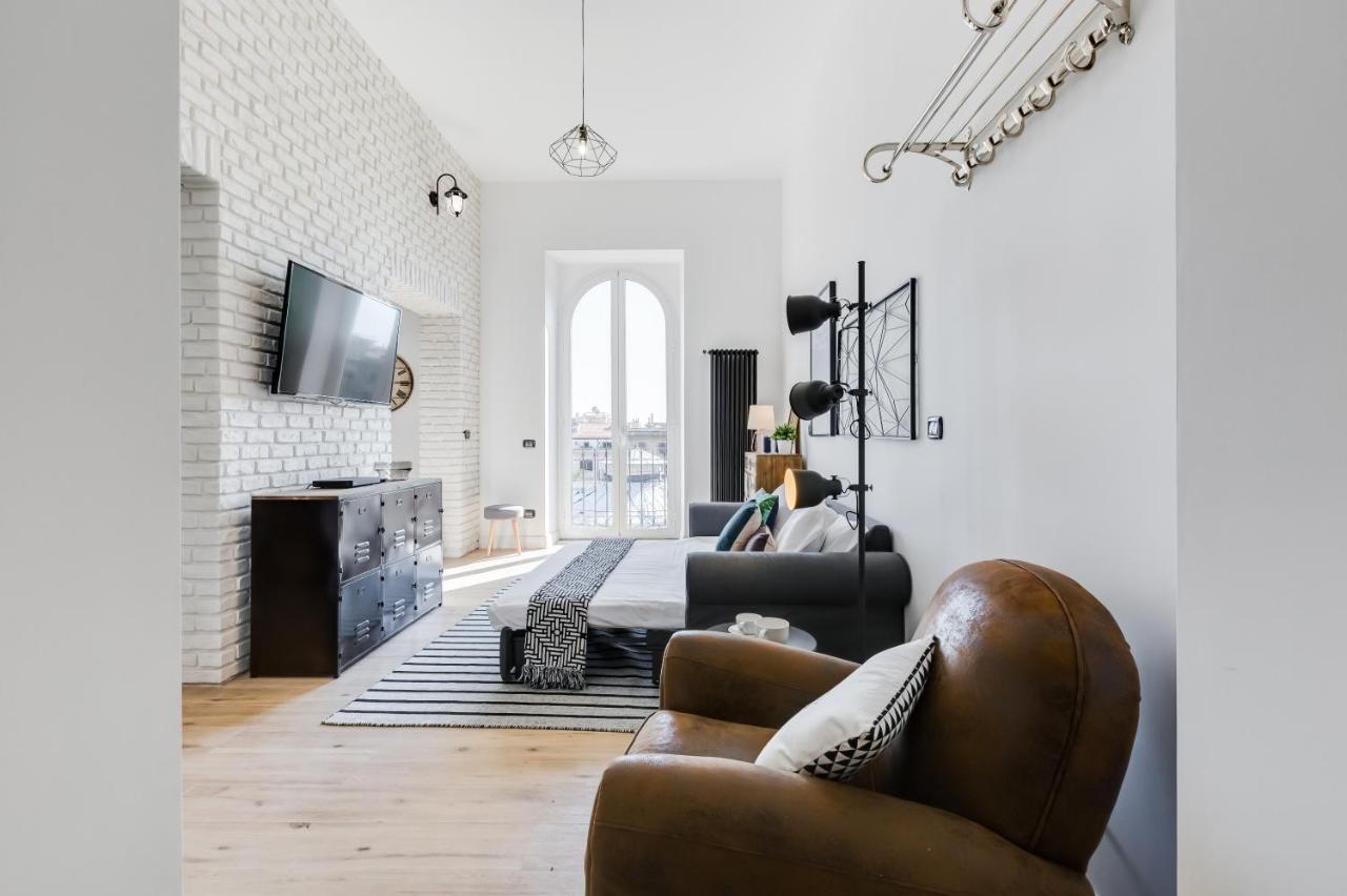 Bmga L Glam Industrial 3-Bed Apartment In Termini Рим Екстер'єр фото