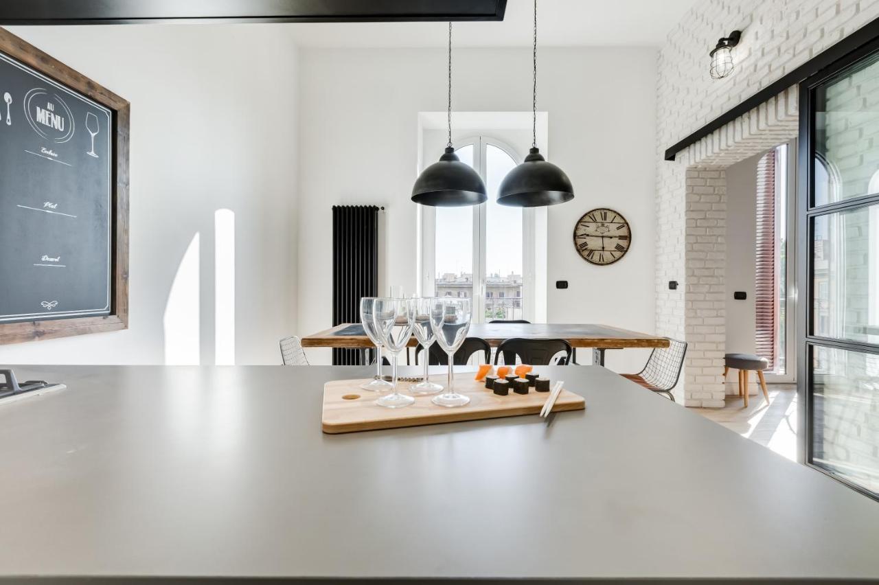 Bmga L Glam Industrial 3-Bed Apartment In Termini Рим Екстер'єр фото