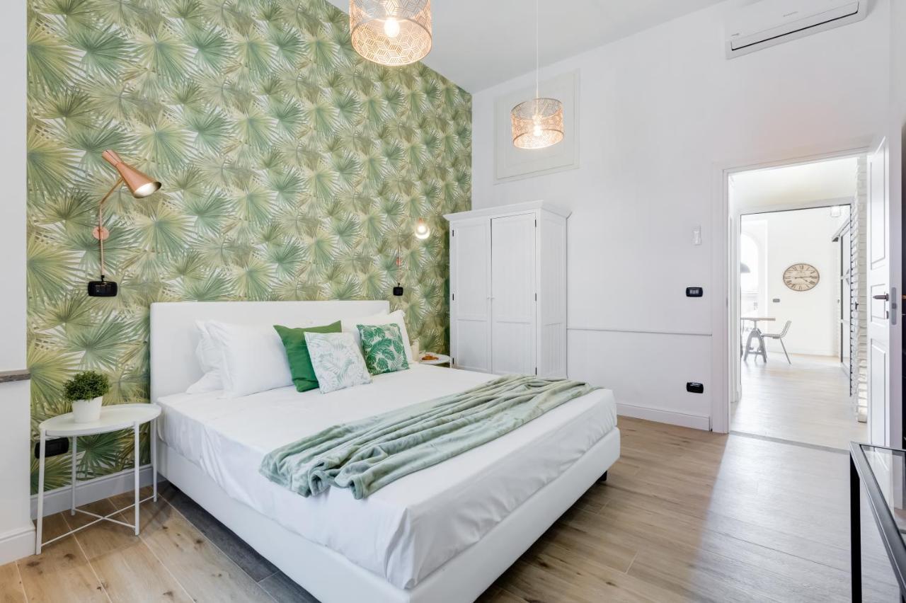 Bmga L Glam Industrial 3-Bed Apartment In Termini Рим Екстер'єр фото